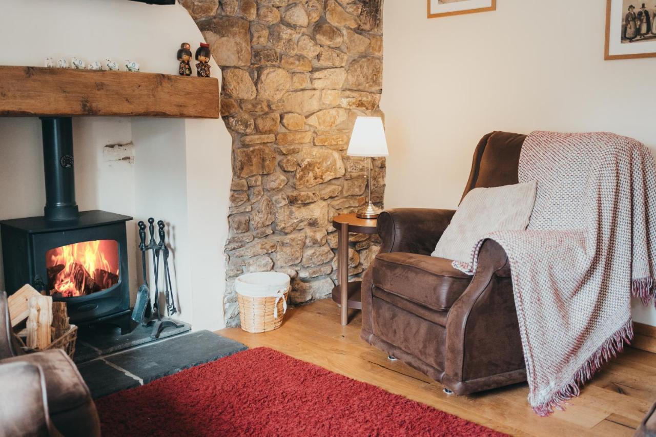 Lovely 3-bed In The Quiet Hamlet Of Horeb * Brondini